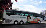 Setra 517 HD  Richard Wagner  von Elite Tours aus Wien in Krems gesehen.