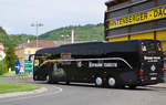 Setra 517 HD  Rom  von H�ffmann Reisen aus der BRD in Krems gesehen.