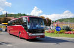 Setra 516 MD aus der BRD in Krems gesehen.