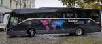 Setra S 515 HD von SALAUN-holydays wendet am Hafen von Lindau, 10-2019