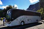 =Setra S 515 HD von ROYAL, steht auf dem Busparkplatz am K�nigsee, 09-2022