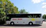 VAN HOOL T911 ALICRON von SKLONA Reisen / �sterreich am 23.6.2013 in Krems gesehen.