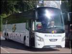 VDL Futura von Reise-Allianz/Sch�tz Reisedienst aus Deutschland im Stadthafen Sassnitz.