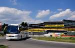 2 mal Volvo 9700 von Brunner Reisen aus Nieder�sterreich in Krems unterwegs.
