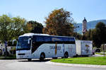 Volvo 9700 mit Radanh�nger von Thiesing Reisen aus der BRD in Krems gesehen.