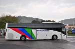 VOLVO 9900 von Wetterstein Reisen aus Tirol/�sterreich am 9.9.2014 in Krems gesehen.