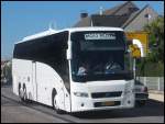 Volvo 9900 von Mols Rejser aus D�nemark in Sassnitz.