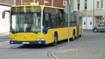 Wagen 103 der SWU Verkehr steht am Willy-Brandt-Platz in Ulm.