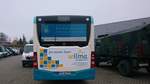 ....Stadtbus Neubrandenburg das Heck vom Citaro NB SW 596 mit seiner Werbung f�r Wilma Pflegedienst und das Umsteigen auf den Bus (Dezember 2017)
