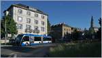 Auf der VMCV Linie 201 verkehren seit neustem  Last-Mile  Buse, da die Verlängerung der Strecke nach Rennaz nach einer Volksabstimmung nicht elektrifiziert werden durfte. Im Bild erreicht ein Bus der Linine 201 beim Halt an der Haltestelle  Entre Deux Ville  in Vevey.

4. Mai 2020