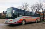 Setra 415 H von Schipp Reisen aus Nieder�sterreich 01/2018 in Krems gesehen.