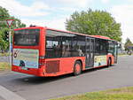 Setra S 415 NF beim Abbiegevorgang vom Parkplatz des Regionalbahnhof Berlin Flughafen Sch�nefeld am 14.
