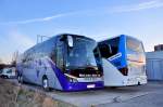Im Vordergrund der SETRA 517 HD von BLAGUSS Reisen aus Wien,Mannschaftsbus des FC Austria Wien,Krems,11.3.2014.