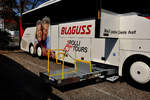Hebeb�hne im Setra 517 HD  Rolli Tours  von Blaguss Reisen aus Wien in Krems.